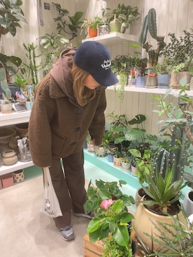 「アイテム（パーカー、ブラウン系）」を使った、kayoさん（レディース・164cm）の冬コーディネート