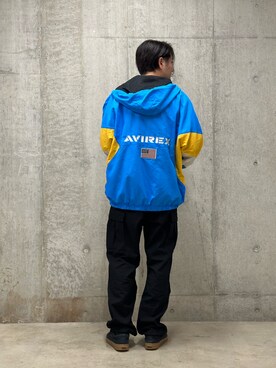 「AVIREX（アヴィレックス）のアイテム（ナイロンジャケット）」を使った、伊藤英俊さん（メンズ・179cm）の春コーディネート