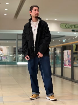 「ペインターパンツ」｜「アイテム（ブルゾン）」を使った、伊藤英俊さん（メンズ・179cm）の冬コーディネート