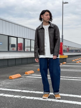 「ペインターパンツ」｜「アイテム（ブルゾン）」を使った、伊藤英俊さん（メンズ・179cm）の春コーディネート