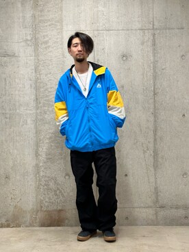 「AVIREX（アヴィレックス）のアイテム（ナイロンジャケット）」を使った、伊藤英俊さん（メンズ・179cm）の春コーディネート