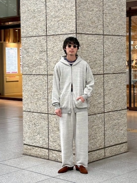 「URBAN RESEARCH（アーバンリサーチ）の『別注』Le Yucca’s×URBAN RESEARCH　YEB2 LOAFER SUEDE（ローファー）」を使った、ノリ　カワハラさん（メンズ・178cm）の秋コーディネート