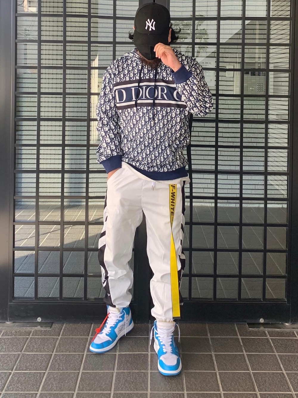 【コーデをさらにおしゃれに♪】DIOR パーカー Diorのパーカーを使った人気ファッションコーディネート - WEAR