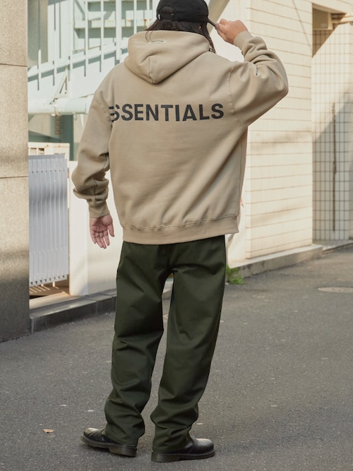 新品未使用 ESSENTIALS プルオーバー パーカー フーディー サイズ M FOG ESSENTIALS（エフオージーエッセンシャルズ） パーカー FOG