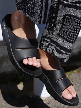 「OOFOS(ウーフォス)のアイテム」を使った、naotoさん(メンズ・172cm)の春コーディネート