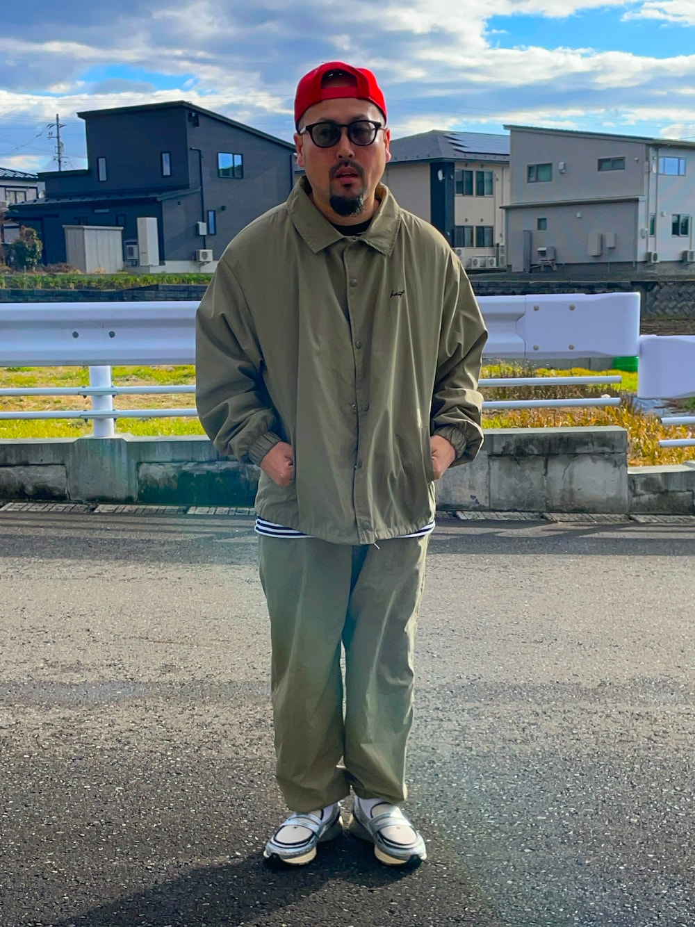 セットアップを使った「ニューエラ」の人気ファッションコーディネート