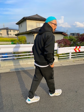 「アイテム（スウェットパンツ）」を使った、TOKUさん（メンズ・167cm・30代）の春コーディネート