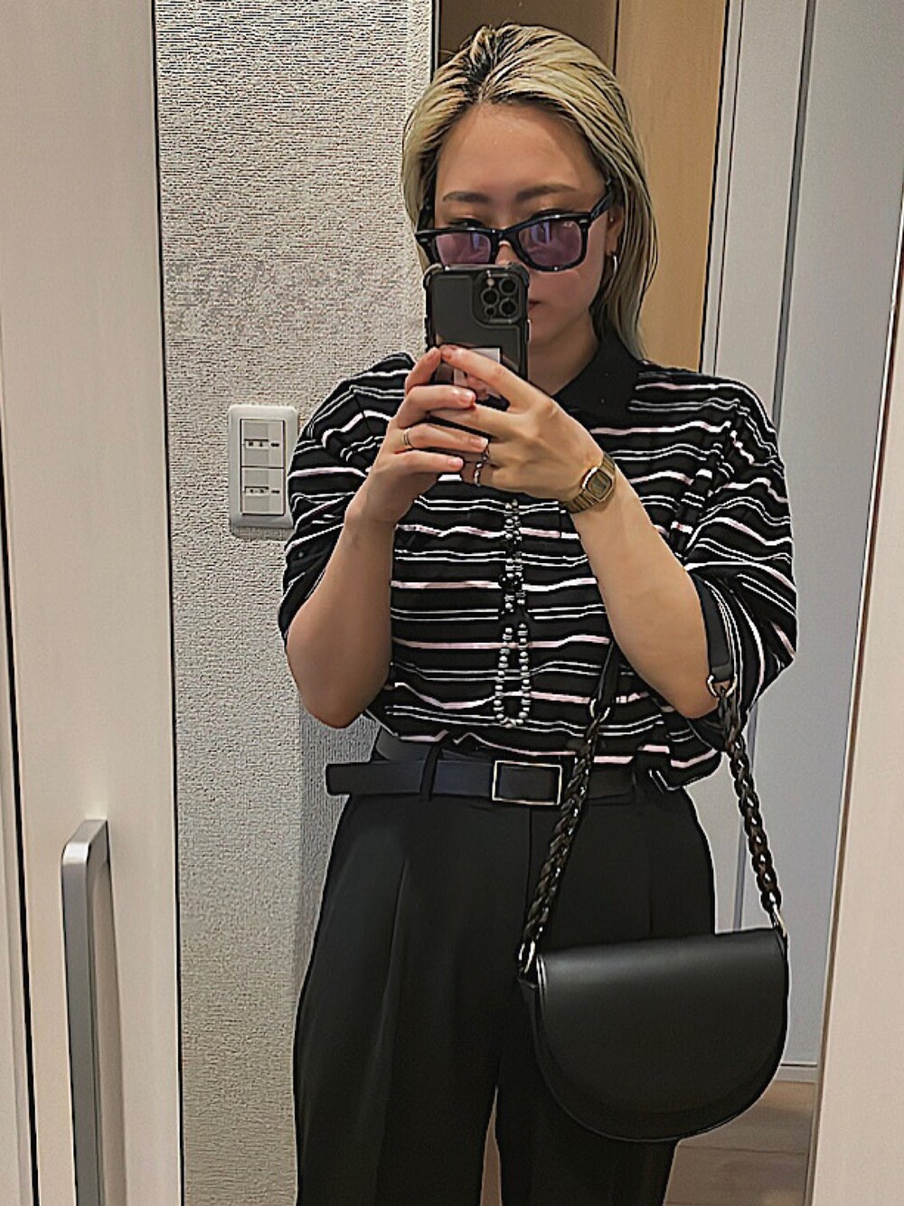 「夏服コーデ、夏ファッション、ootd、ブラックコーデ、プチプラコーデ、休日スタイル、黒」｜「UNIQLOのアイテム（スラックス、ブラック系）」を使った、𝐘𝐔𝐍𝐀さん（レディース・160cm）の夏コーディネートの1枚目の写真