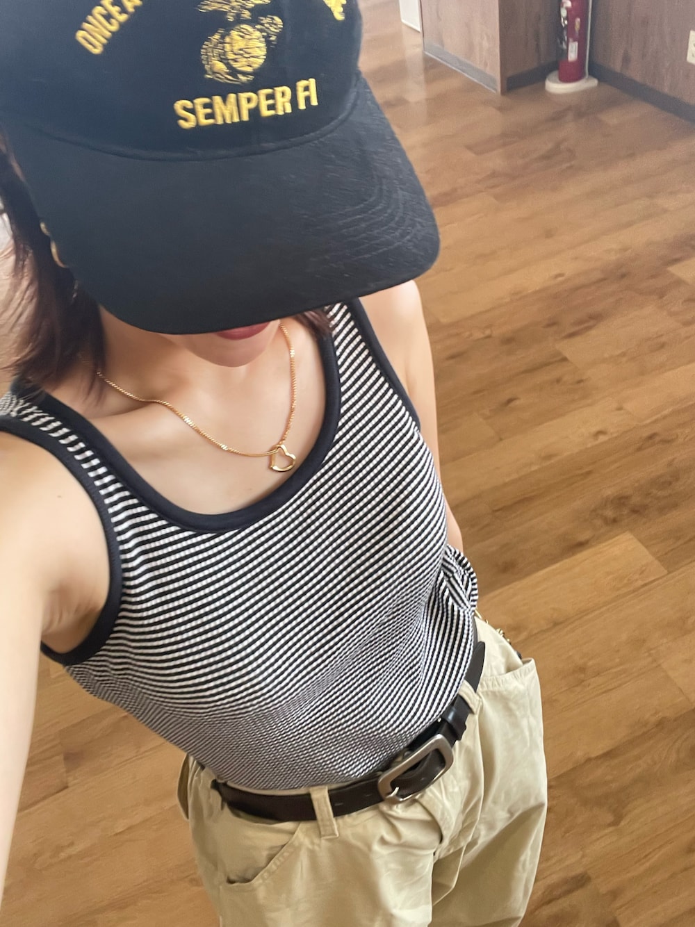 「ootd、おでかけコーデ、ママファッション、パンツスタイル、プチプラ」｜「GUのアイテム（タンクトップ、ブラック系）」を使った、𝐘𝐔𝐍𝐀さん（レディース・160cm）の秋コーディネートの1枚目の写真
