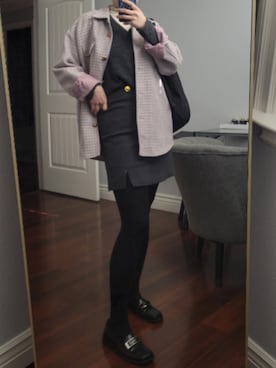 「PRADA（プラダ）のアイテム」を使った、Acehhhさん（レディース・165cm）の秋コーディネート