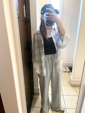 「しまむら（シマムラ）のアイテム（シャツ/ブラウス）」を使った、nrkさん（レディース・158cm）の秋コーディネート