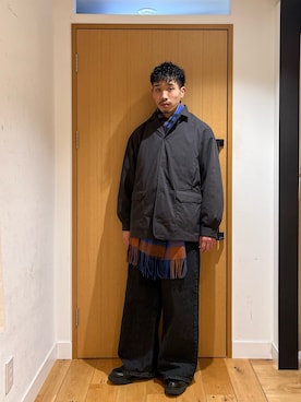 「ブラックデニムパンツ」｜むらかみ せいさん（メンズ・170cm）の冬コーディネート