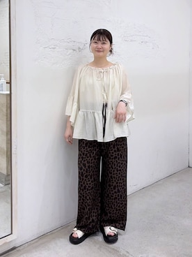 「LEPSIM（レプシィム）のレオパード柄パンツ　1043170（その他パンツ、イエロー系）」を使った、きょろさん（レディース・156cm）の夏コーディネート