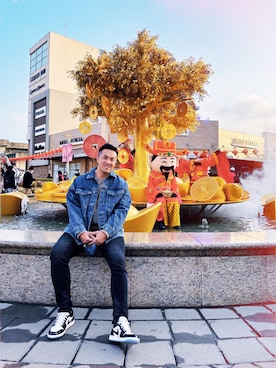 「H&M（エイチ・アンド・エム）のアイテム（デニムジャケット）」を使った、Ryan Linさん（メンズ・180cm）の冬コーディネート