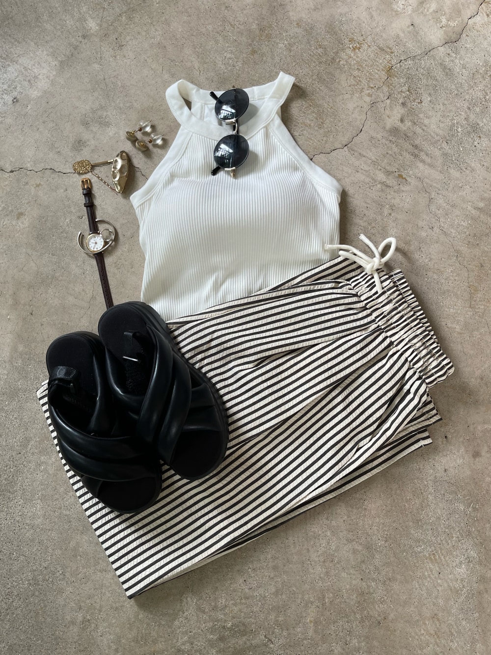 「✳︎Instagram✳︎のアイテム（その他、その他）」を使った、トレンド服のイタフラさん（レディース・165cm）の夏コーディネートの1枚目の写真