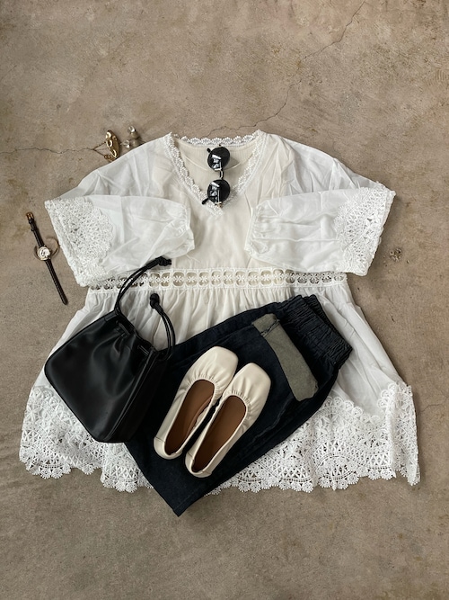 トレンド服のイタフラさんのコーディネート