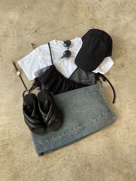 トレンド服のイタフラさんのコーディネート