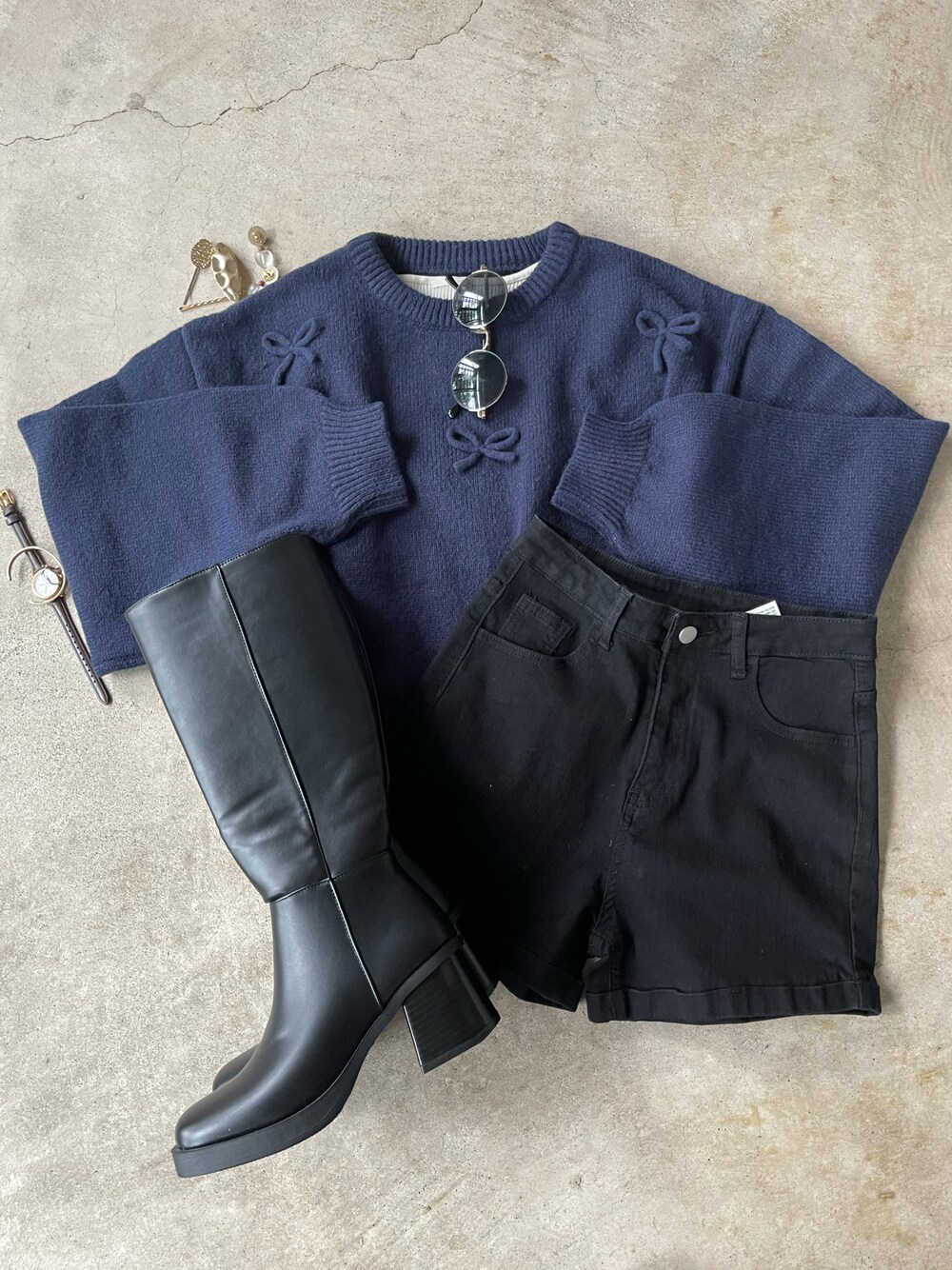 「✳︎Instagram✳︎のアイテム（その他、その他）」を使った、トレンド服のイタフラさん（レディース・165cm）の秋コーディネートの1枚目の写真