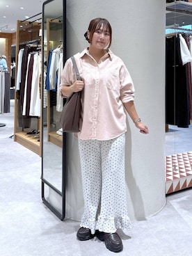 「LOWRYS FARM（ローリーズファーム）のサーマルフラワーフリルパンツ　1048957（その他パンツ、グレー系）」を使った、かっさーさん（レディース・160cm）の秋コーディネート