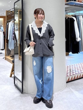 「LOWRYS FARM（ローリーズファーム）の【500mlペットボトル収納可】フラップショルダーＢＡＧ 1046881（ショルダーバッグ、ホワイト系）」を使った、かっさーさん（レディース・160cm）の秋コーディネート