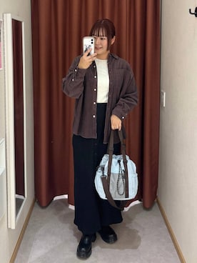 「LOWRYS FARM（ローリーズファーム）のジャガードフリンジＬＳ　102891（Tシャツ/カットソー、ホワイト系）」を使った、かっさーさん（レディース・160cm）の秋コーディネート