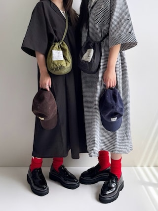 「classicalelf(クラシカルエルフ)の【接触冷感機能付き】サラッと着こなす。胸刺繍入りポケットデザインロールアップサッカーワンピース(ロング丈)(ワンピース)」を使った、Ayumiさん(レディース・158cm)の春コーディネート