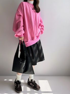 「アイテム（スウェット）」を使った、Ayumiさん（レディース・158cm）の秋コーディネート