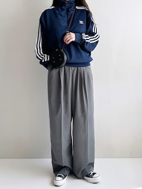 「CONVERSE（コンバース）のアイテム（シューズ）」を使った、Ayumiさん（レディース・158cm）の春コーディネート