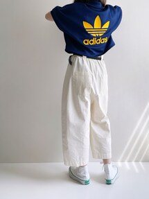 adidas（アディダス）の「アディカラー クラシックス オーバー
