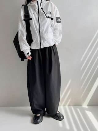 「NIKE（ナイキ）のナイキ エア リフト ウィメンズシューズ / Nike Air Rift Women's Shoes HM5737-002 Black（スニーカー）」を使った、Ayumiさん（レディース・158cm）の夏コーディネート