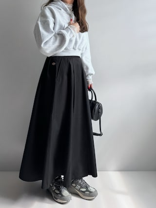 「wee9s(ウィークス)のegg short hoodie / エッグショートフーディー(パーカー)」を使った、Ayumiさん(レディース・158cm)の秋コーディネート