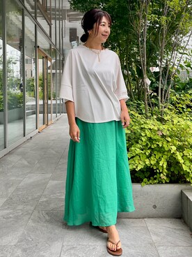 「INED CLARO（イネドクラロ）のALBINI ドルマンスリーブTシャツ（Tシャツ/カットソー、ホワイト系）」を使った、しおりさん（レディース・164cm）の夏コーディネート