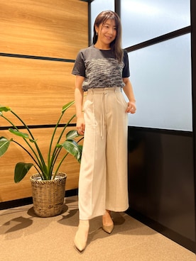 「INED CLARO（イネドクラロ）のビスチェ風Tシャツ（Tシャツ/カットソー、ブラック系）」を使った、しおりさん（レディース・164cm）の夏コーディネート