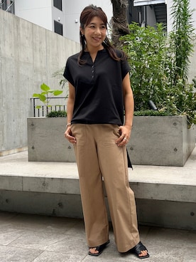 「INED CLARO（イネドクラロ）のヘンリーチュニックカットソー（Tシャツ/カットソー、ブラック系）」を使った、しおりさん（レディース・164cm）の夏コーディネート