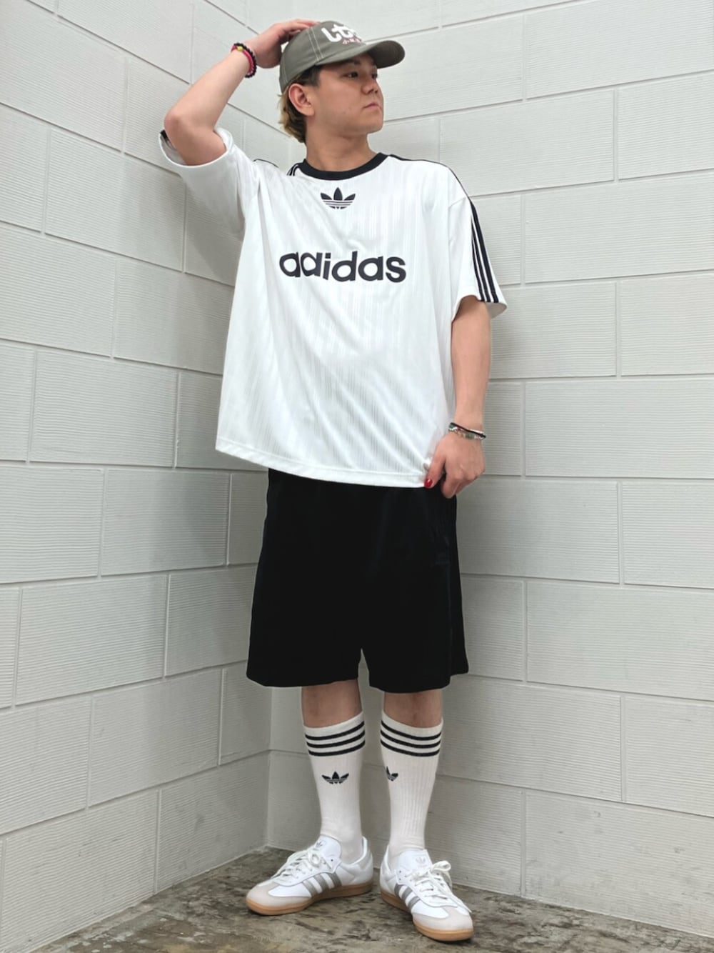 アディダス アディカラー 半袖Tシャツ - ホワイト | アディダス ジャパン