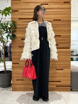 「冬の差し色コーデ」｜「アイテム（サロペット/オーバーオール）」を使った、kiさん（レディース・154cm）の冬コーディネート