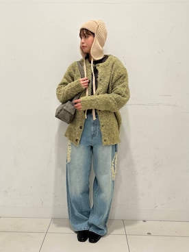 「冬の差し色コーデ」｜「アイテム（スウェット）」を使った、kiさん（レディース・154cm）の冬コーディネート