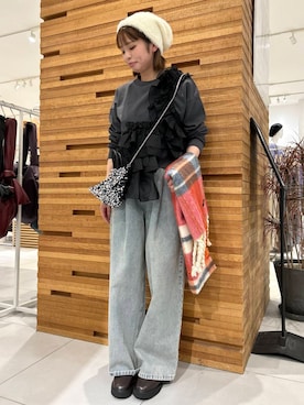 「KBF（ケイビーエフ）のフリルドッキングスウェット（スウェット）」を使った、kiさん（レディース・154cm）の秋コーディネート