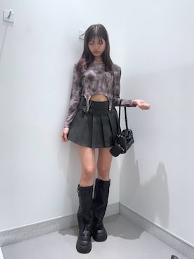 「FOREVER 21（フォーエバー トゥエンティーワン）のアイテム（スカート）」を使った、mnqiinさん（レディース・167cm）の秋コーディネート