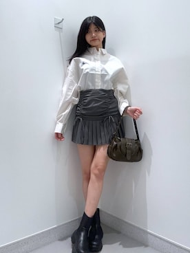 「FOREVER 21（フォーエバー トゥエンティーワン）のアイテム（スカート）」を使った、mnqiinさん（レディース・167cm）の春コーディネート