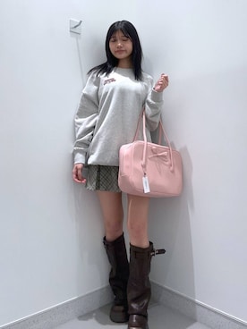 「FOREVER 21（フォーエバー トゥエンティーワン）のアイテム（スウェット）」を使った、mnqiinさん（レディース・167cm）の冬コーディネート