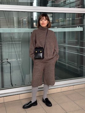 「URBAN RESEARCH（アーバンリサーチ）のアイテム（ニット/セーター）」を使った、サクラコさん（レディース・160cm）の秋コーディネート