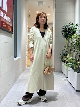 「ASICS（アシックス）のASICS　GEL-KAYANO 14（スニーカー）」を使った、サクラコさん（レディース・160cm）の秋コーディネート