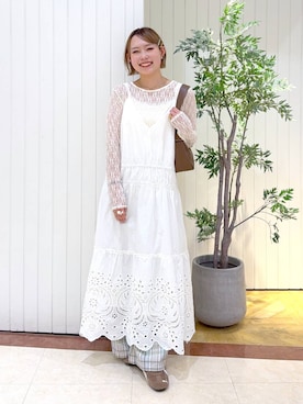 「LOWRYS FARM（ローリーズファーム）のソフリネンワイドパンツ 621564（スラックス、ブルー系）」を使った、tsukiさんの春コーディネート