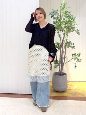「LOWRYS FARM（ローリーズファーム）のハイウエストバギーデニム 637569（デニムパンツ、ブルー系）」を使った、tsukiさんの春コーディネート
