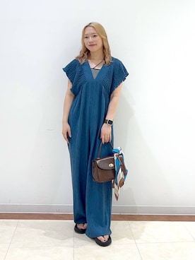 「アイテム（バンダナ/スカーフ、ブルー系）」を使った、tsukiさん（レディース・167cm）の夏コーディネート