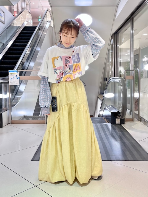 PONEYCOMB TOKYOの【Disney】デイジーダック/9パネルＴシャツを使ったコーディネート（ZOZOTOWN Yahoo!店）