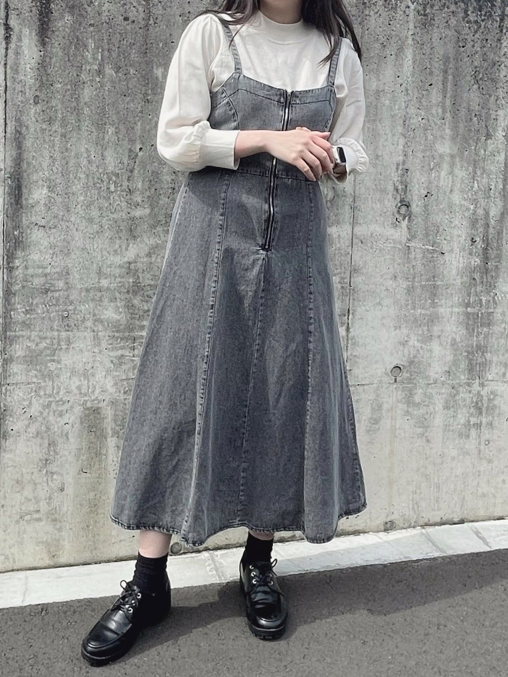 「春服コーデ、ジャンスカ、ジャンスカコーデ、GU、tiptop、アベイル、淡色コーデ、淡色女子、骨格ウェーブ、着回しコーデ」｜「GUのアイテム（トップス、ホワイト系）」を使った、ｈａｎｅさん（レディース・157cm）の春コーディネートの1枚目の写真