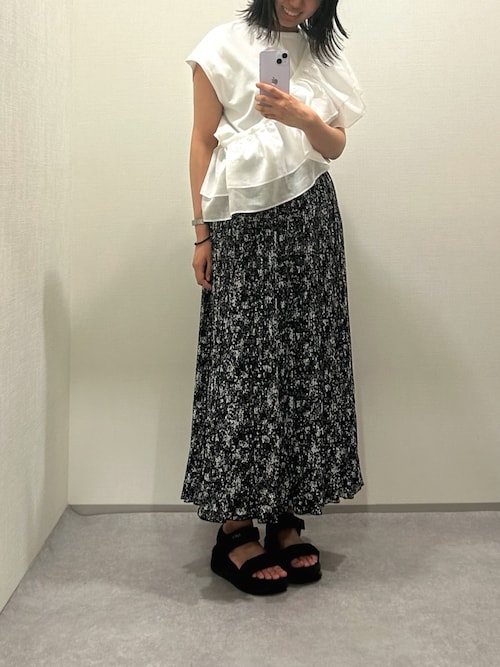 新品 Dot＆StripesCHILDWOMAN 花柄 プリーツスカート 日本製 新品 Dot＆StripesCHILDWOMAN 花柄 プリーツスカート 日本製