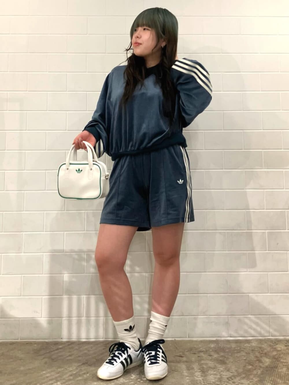 超美品！adidas ADICROSS ジャケットとパンツ セットアップ 【ゴルフ】adicross撥水